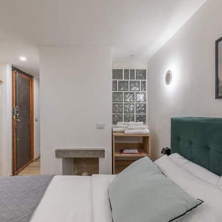 Апартаменты Iflat Small Studio In The Heart Of Trastevere Рим Экстерьер фото